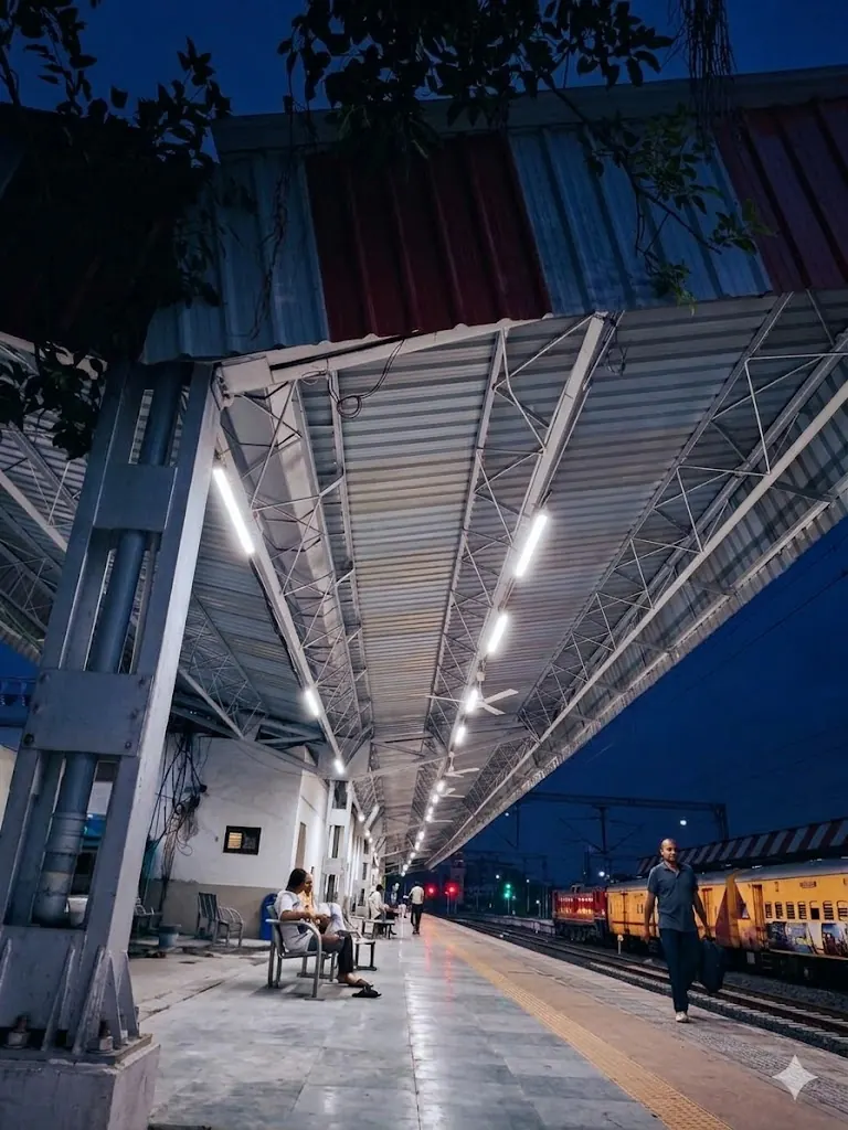 Platform shelter lighting at Mehemdavad railway station
